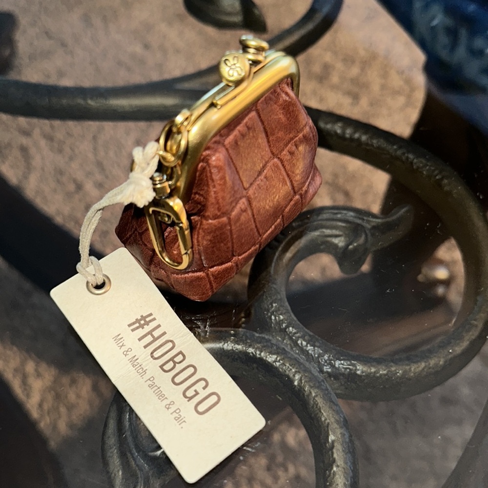 HOBO GO ❤️ for AirPods or other small essentials. It’s a Beautiful Bag Charm~NWT - Picture 4 of 8